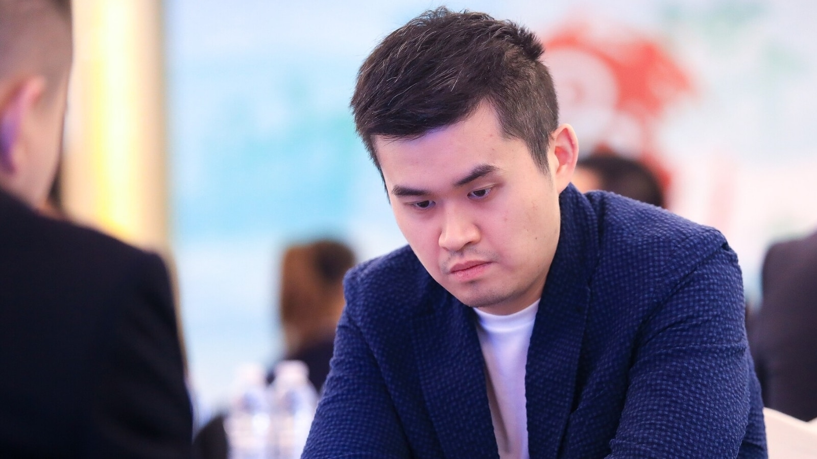 表现不仅依
